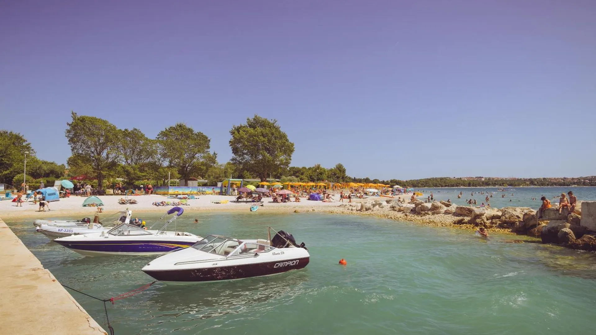 Camping Bi-Village - Roan Valbandon Campsite